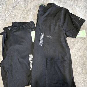 Mens Black Scrub Set with Pockets
